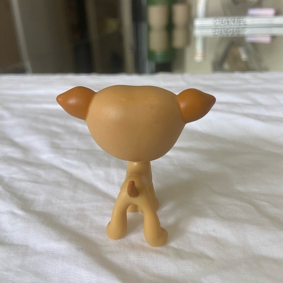 Littlest Pet Shop LPS #498 Tan Greyhound Dog Flower Eyes - Picture 8 of 9